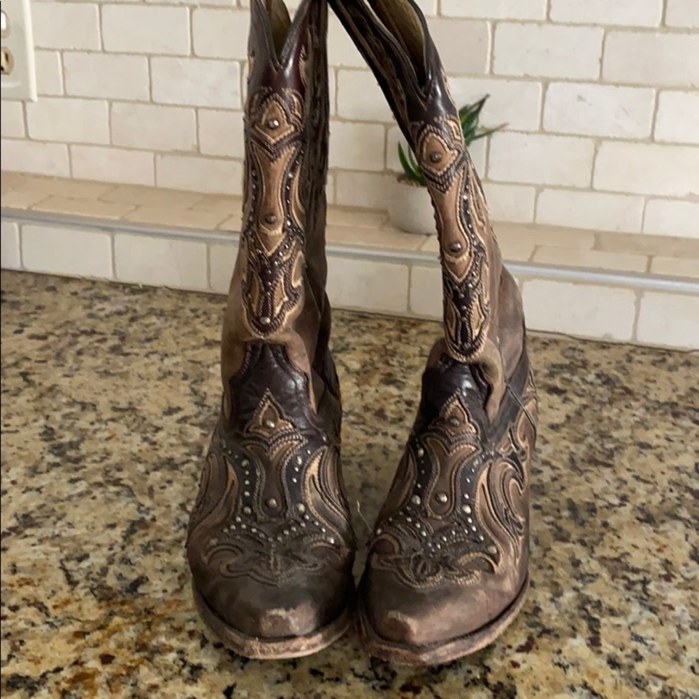 Coral cowboy boots